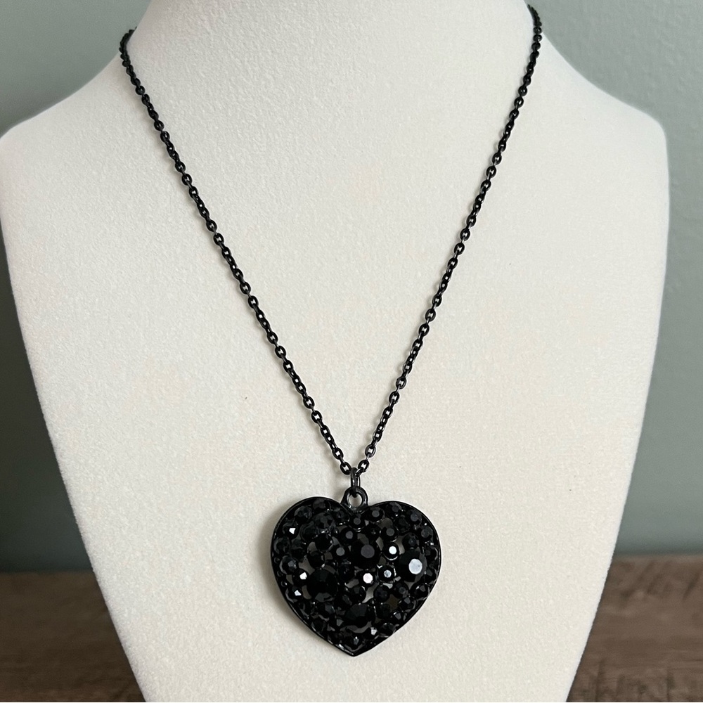 16” Black Puff Heart Necklace with 3” Extender